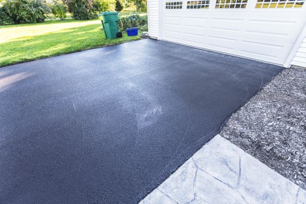 Blacktop Driveway Service in Jonesboro